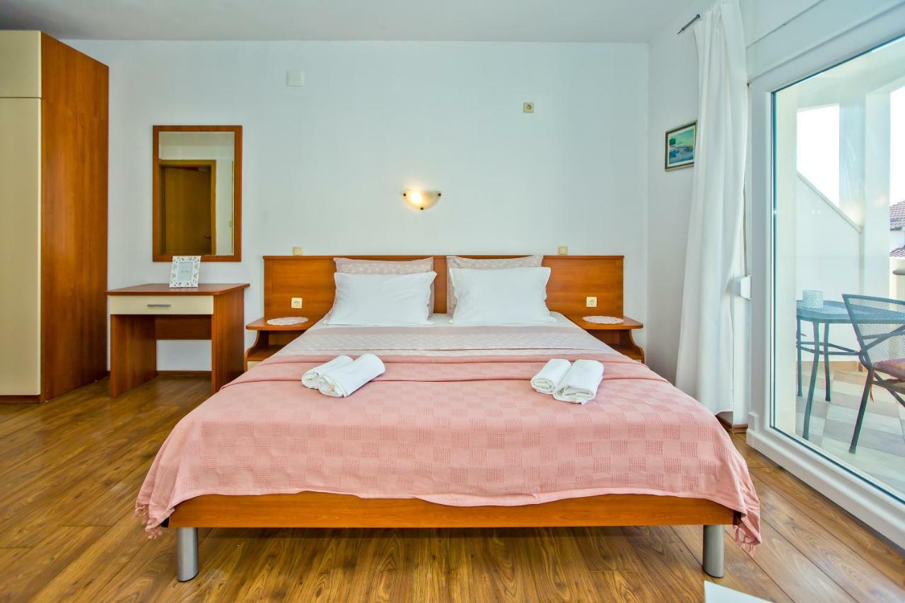 Apartments Bubalo Hvar Town Eksteriør bilde